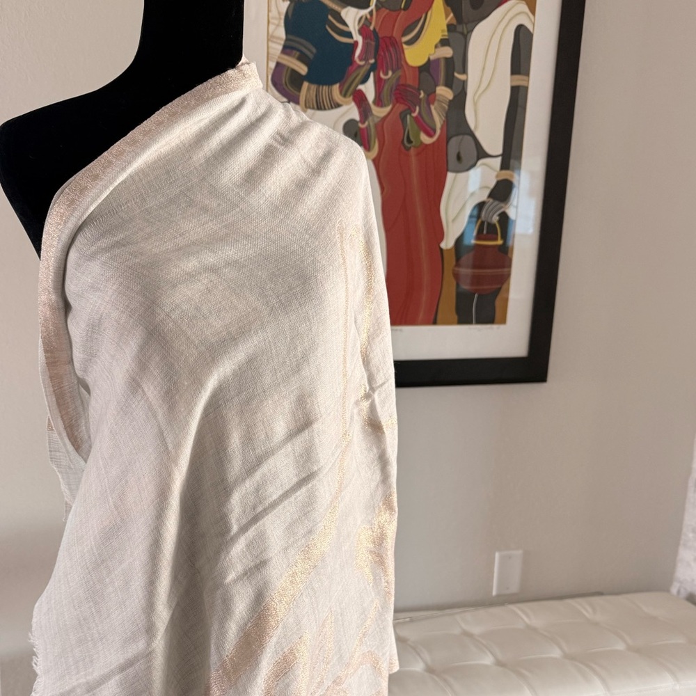Elegant summer stole cream and gold